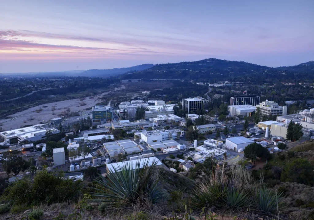 img-6529b157ceb5c65ad2554d34